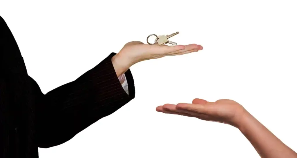 Quali sono i vantaggi di utilizzare un agenzia immobiliare rispetto a una vendita tra privati