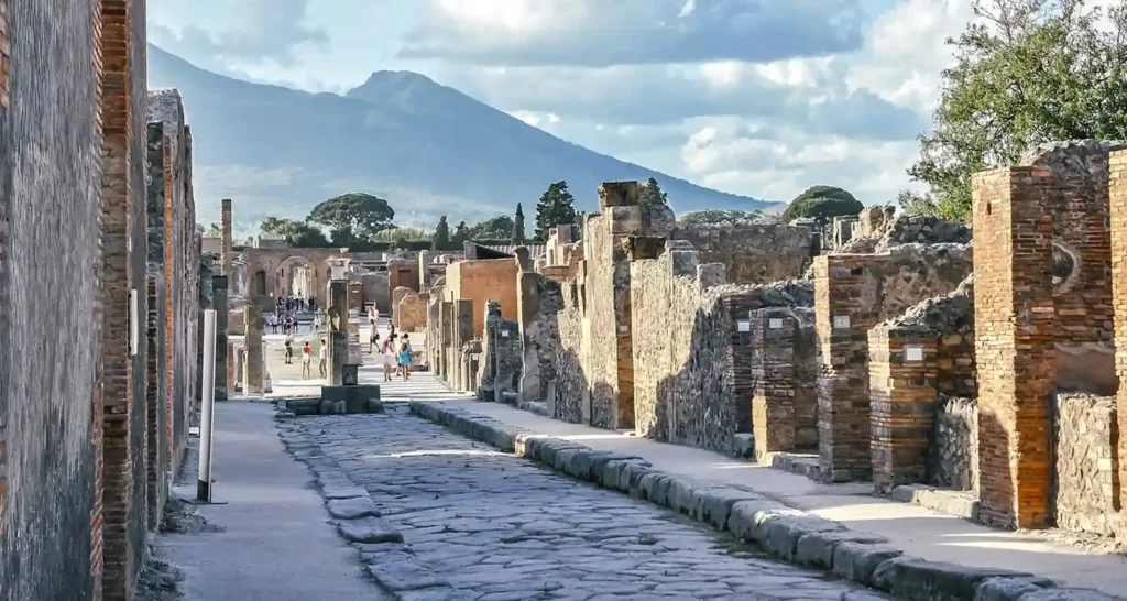 Turismo in Campania Motore di Crescita Economica e Sfide Future