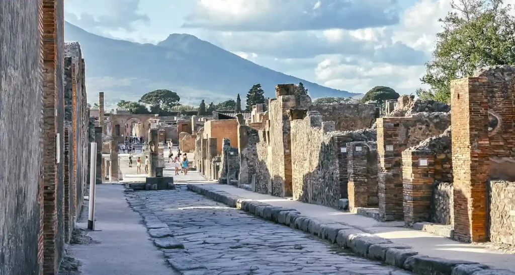 Turismo La Campania vola sorpasso su tutte le regioni