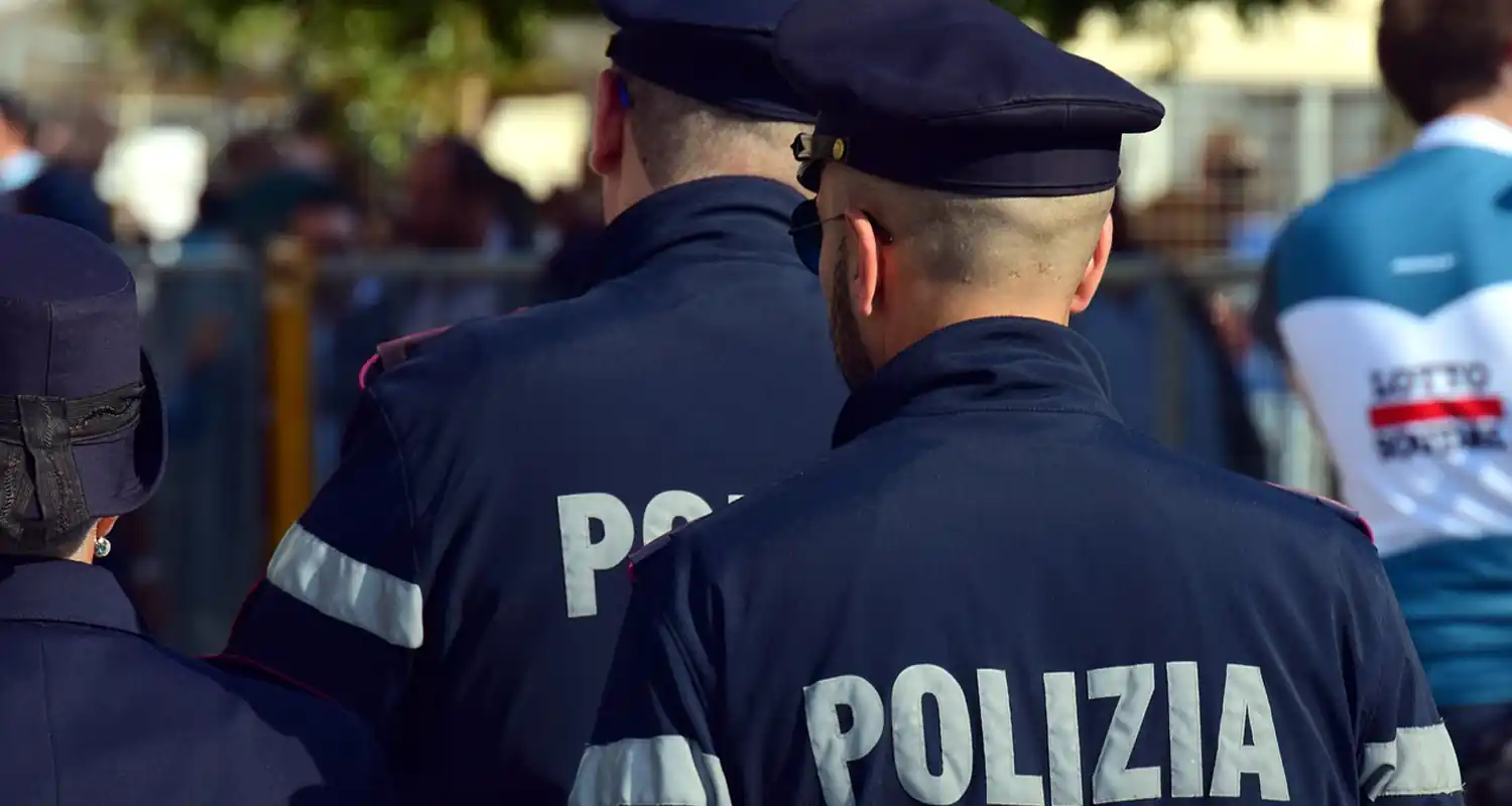 Come diventare ispettore di polizia da interno