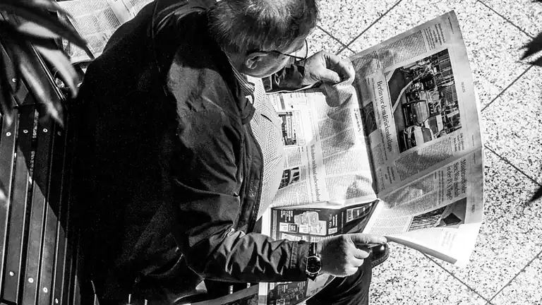 La gente è stanca di leggere notizie di cronaca, conflitti e sofferenze umane