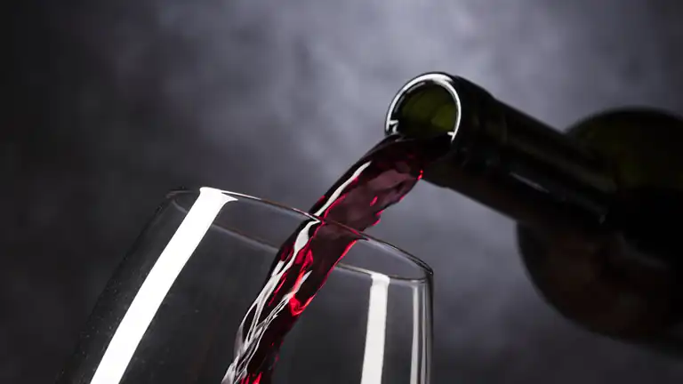 Prezzi dei vini pregiati in calo un occasione unica o segnale di crisi